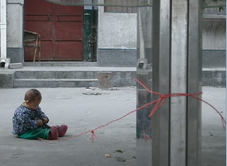 不知道小红线还要栓他多久。生活是无情的。